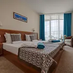 Berlin Golden & 4* Golden Sands