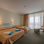 Berlin Golden & Golden Sands