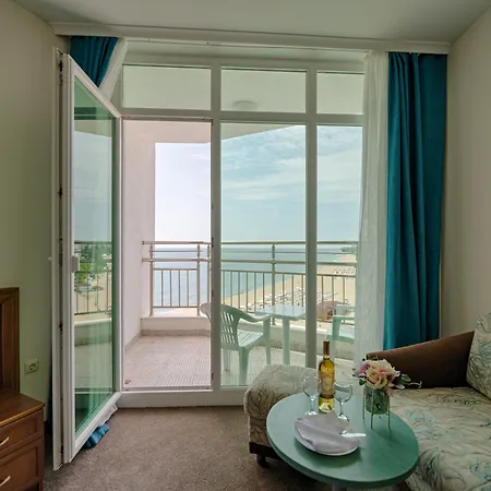 Berlin Golden - Inclusive&beach 4* Goldstrand