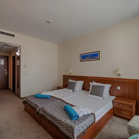 Hotel Berlin Golden - Inclusive&beach