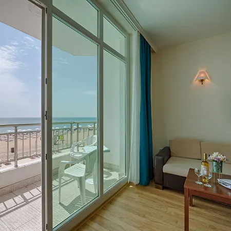 Hotel Berlin Golden - Inclusive&beach 4*
