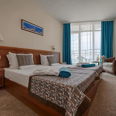 Berlin Golden 4* Златни пясъци