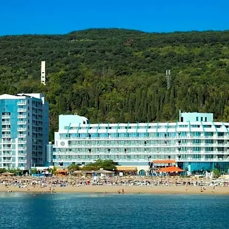 Хотел Berlin Golden 4*