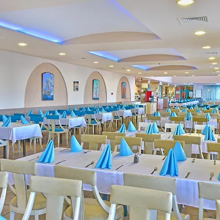 Hotel Berlin Golden & 4*