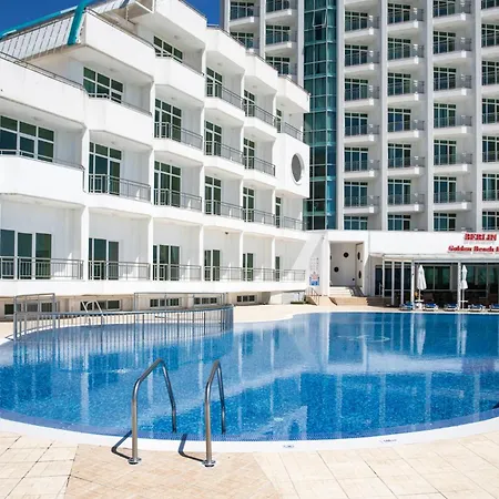Berlin Golden & Отель 4*
