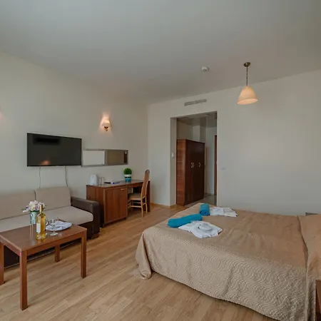 Berlin Golden Golden Sands