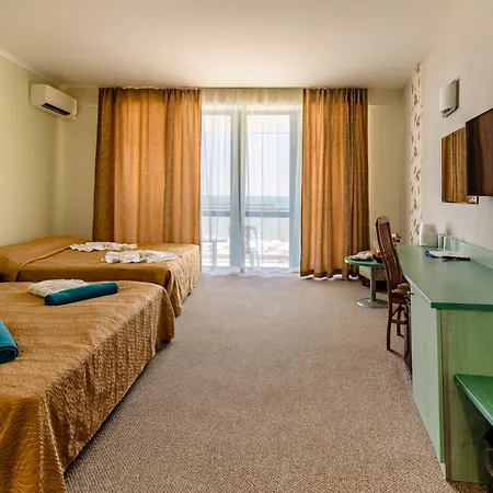 Berlin Golden & 4* Golden Sands