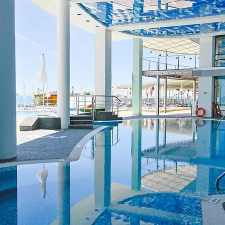 Berlin Golden & 4* Golden Sands